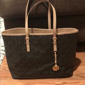 Michael Kors signature tote large